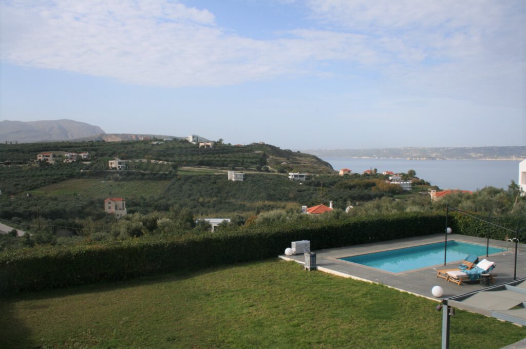 Villa Loftstyle - Innenbereiche, Schlafen, Zimmer New York Style, Blick auf Pool und Meer