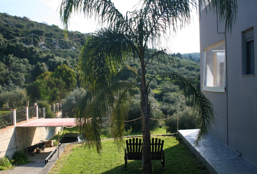 Villa Loftstyle - Außenbereiche, Terrassen, Die Palme-Lounge, Blick Süden